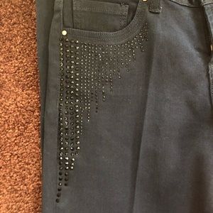 NWOT CACHE SLIM LEG EMBELLISHED ANKLE ZIP JEANS
